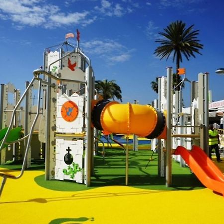 טורוקס Beachfront 82 מראה חיצוני תמונה